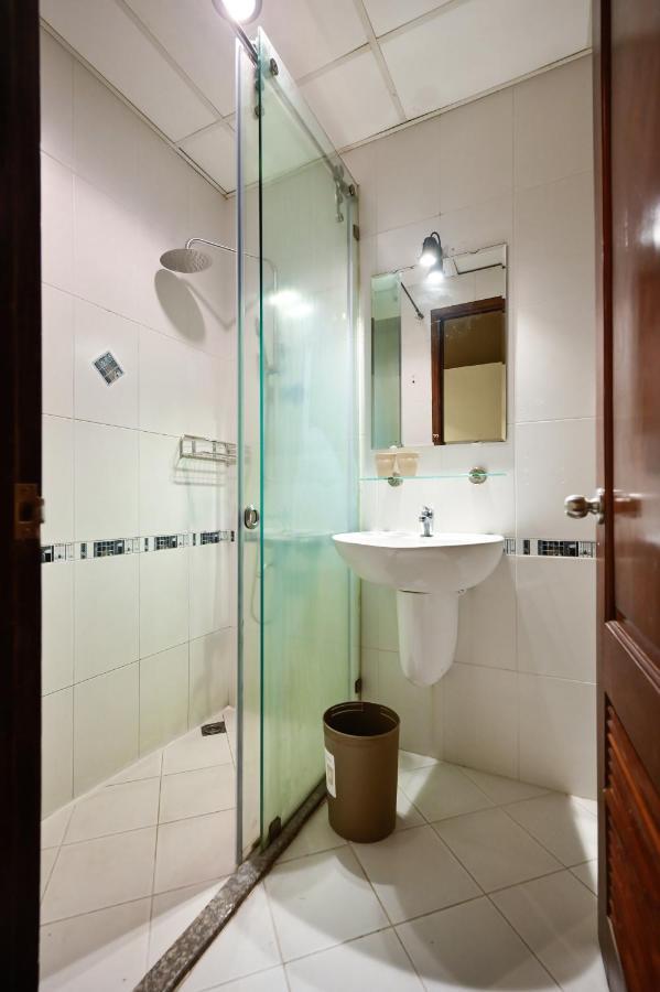 The Noble Swan Hotel New World Ho Chi Minh-stad Buitenkant foto